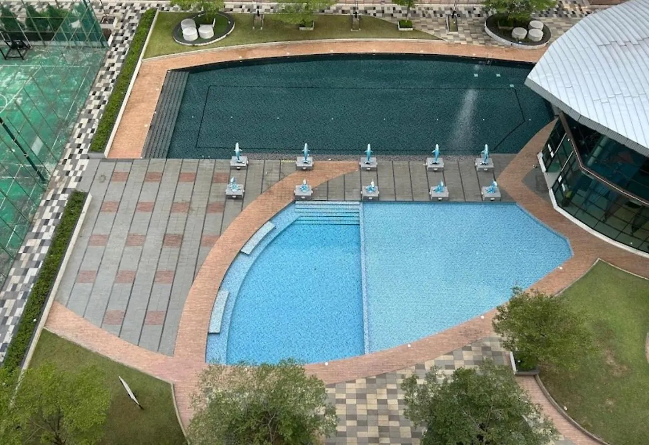 23 - Greenery Lake View Suite At Mount Austin, Jb Johor Bahru 0*,